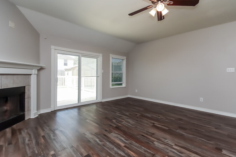 2,160/Mo, 6615 Lower Arrow Dr Houston, TX 77086 Living Room View