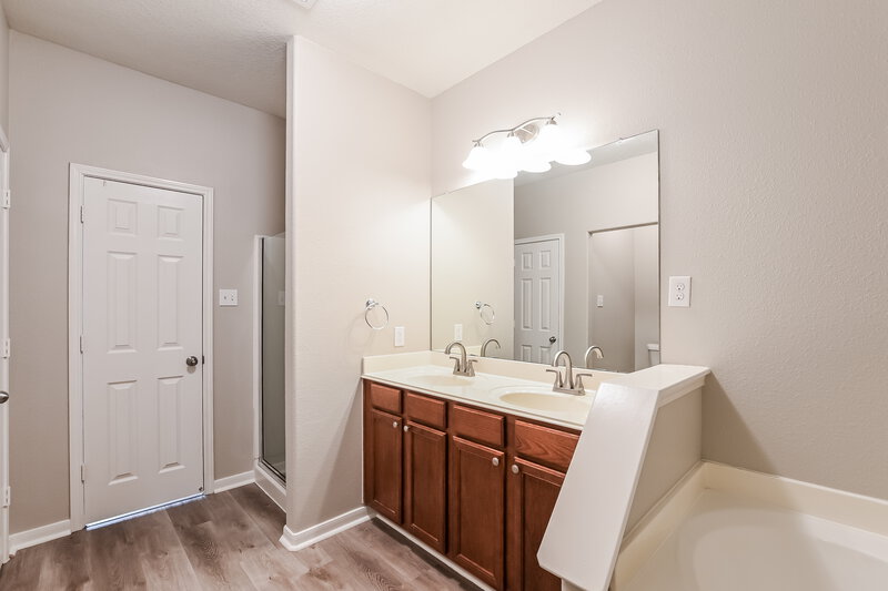 2,735/Mo, 28868 San Bernard River Loop Spring, TX 77386 Bathroom View