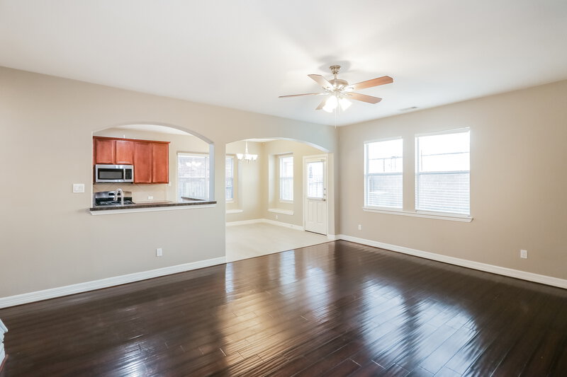 2,620/Mo, 8414 Parapet Pl Rosharon, TX 77583 Living Room View 2