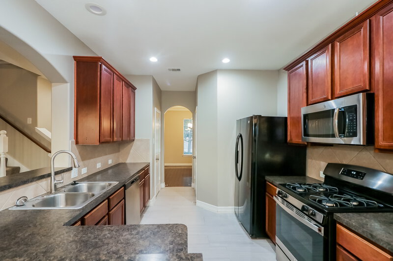 2,620/Mo, 8414 Parapet Pl Rosharon, TX 77583 Kitchen View