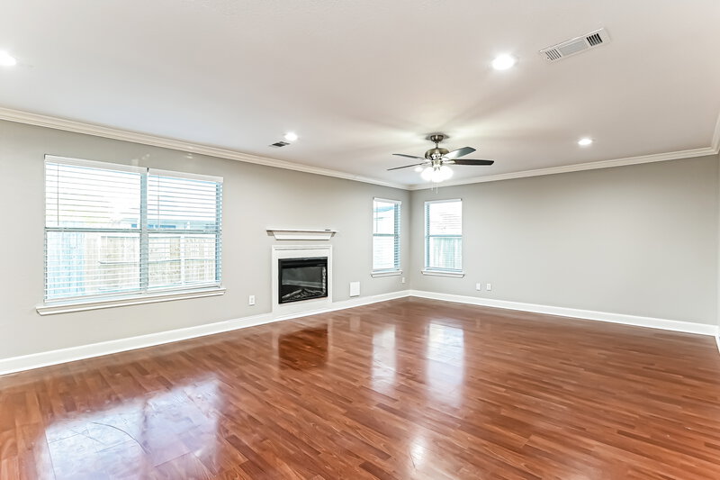 2,295/Mo, 16603 Bonny Ridge Ct Houston, TX 77053 Family Room View
