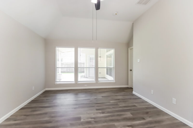 2,195/Mo, 910 Taylor Ridge Dr Spring, TX 77373 Living Room View