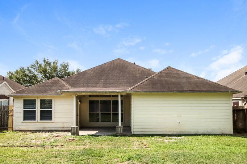 2,195/Mo, 910 Taylor Ridge Dr Spring, TX 77373 Rear View