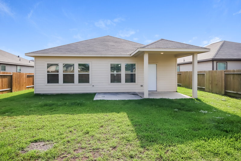 2,520/Mo, 3552 Korina Way Conroe, TX 77306 Rear View