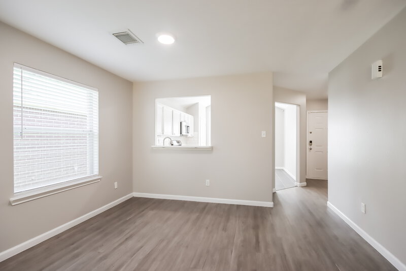 1,805/Mo, 1615 Trail Oaks Ct Humble, TX 77339 Dining Room View