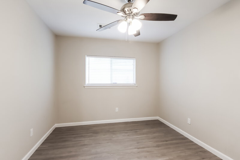 1,805/Mo, 1615 Trail Oaks Ct Humble, TX 77339 Bedroom View