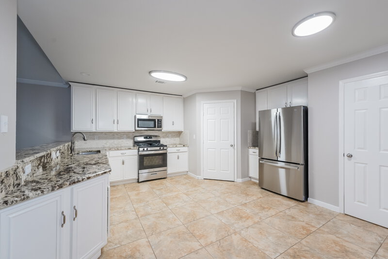 1,935/Mo, 2715 Hidden Spring Falls Dr Spring, TX 77386 Kitchen View