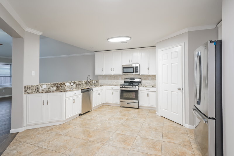 1,935/Mo, 2715 Hidden Spring Falls Dr Spring, TX 77386 Kitchen View 2