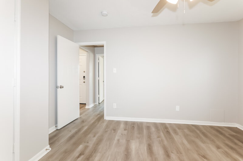 1,955/Mo, 32010 Ashton Ln Pinehurst, TX 77362 Bedroom View 3