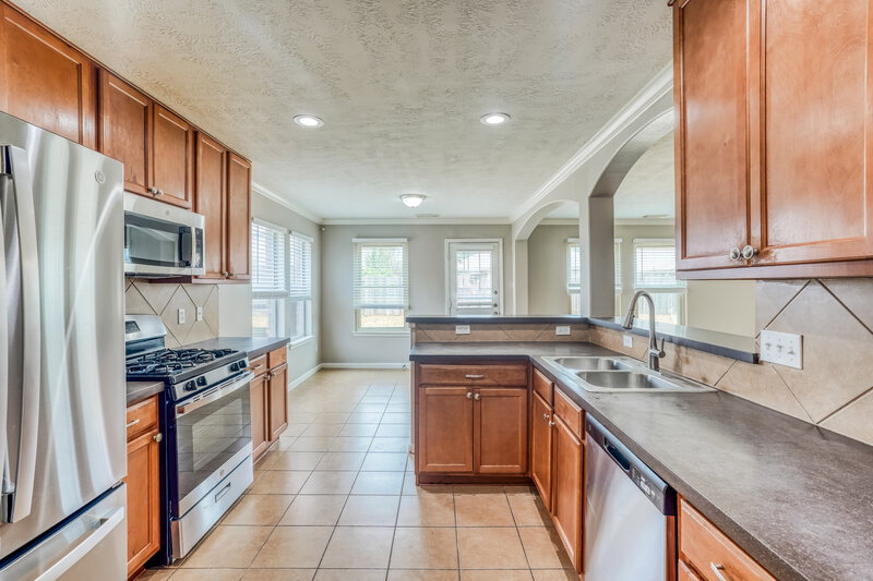 2,210/Mo, 2614 Elder Park Ct Katy, TX 77449 Kitchen View 2