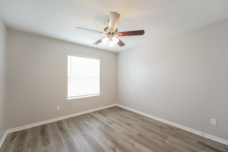 2,210/Mo, 2614 Elder Park Ct Katy, TX 77449 Main Bedroom View 2