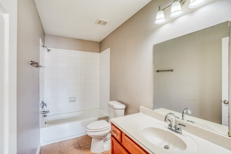 2,210/Mo, 2614 Elder Park Ct Katy, TX 77449 Bathroom View