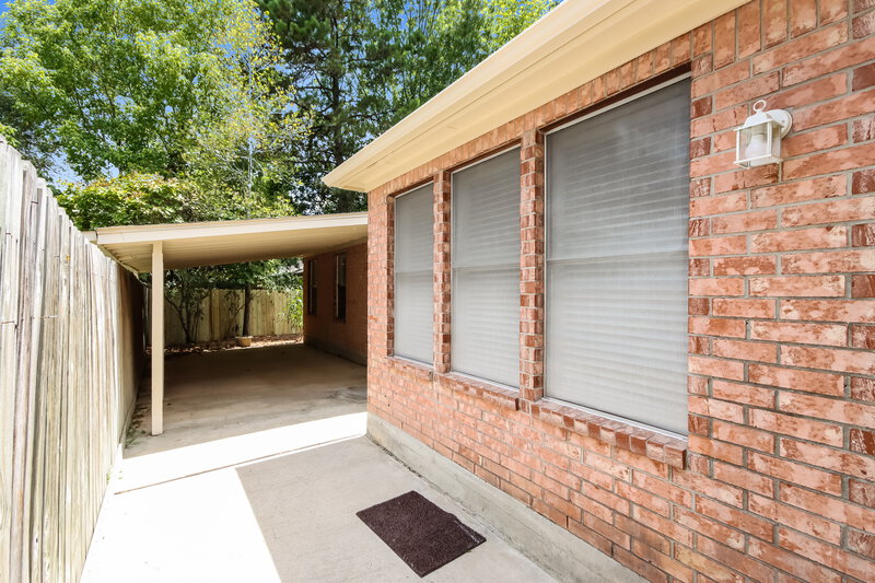 2,130/Mo, 590 Orangewood Dr Conroe, TX 77302 Rear View