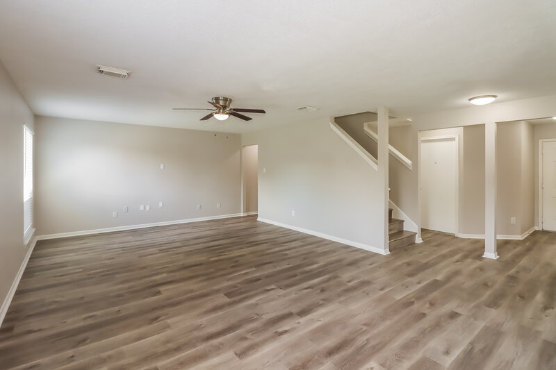 2,190/Mo, 16323 Rapidcreek Dr Houston, TX 77053 Living Room View