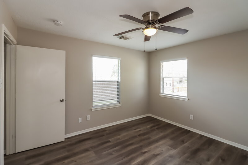 2,190/Mo, 16323 Rapidcreek Dr Houston, TX 77053 Bedroom View
