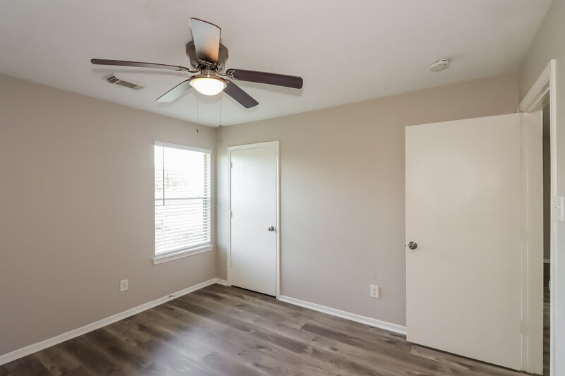 2,190/Mo, 16323 Rapidcreek Dr Houston, TX 77053 Bedroom View 2
