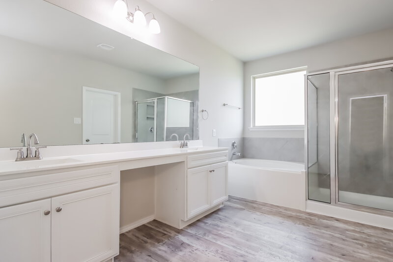 2,630/Mo, 21418 Elk Haven Ln Porter, TX 77365 Main Bathroom View