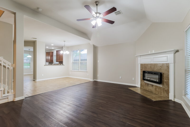 1,825/Mo, 226 Fantasy Ln Montgomery, TX 77356 Living Room View 2