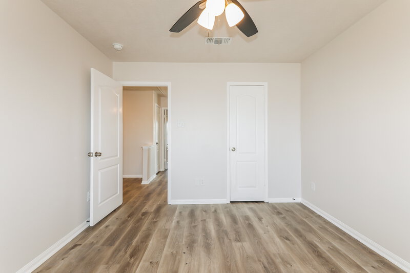 1,950/Mo, 19235 Anthurium Ct Katy, TX 77449 Bedroom View 5