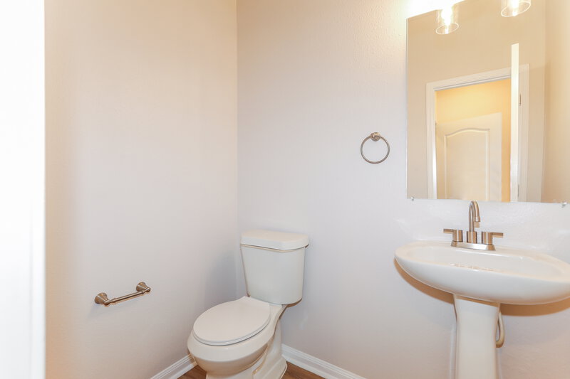 1,950/Mo, 19235 Anthurium Ct Katy, TX 77449 Bathroom View