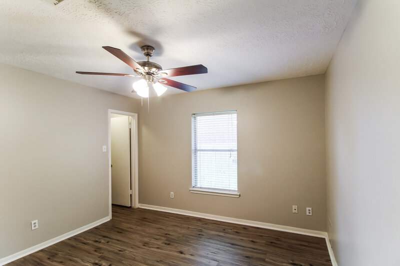 2,260/Mo, 2927 Waterloo Rd Pearland, TX 77581 Bedroom View