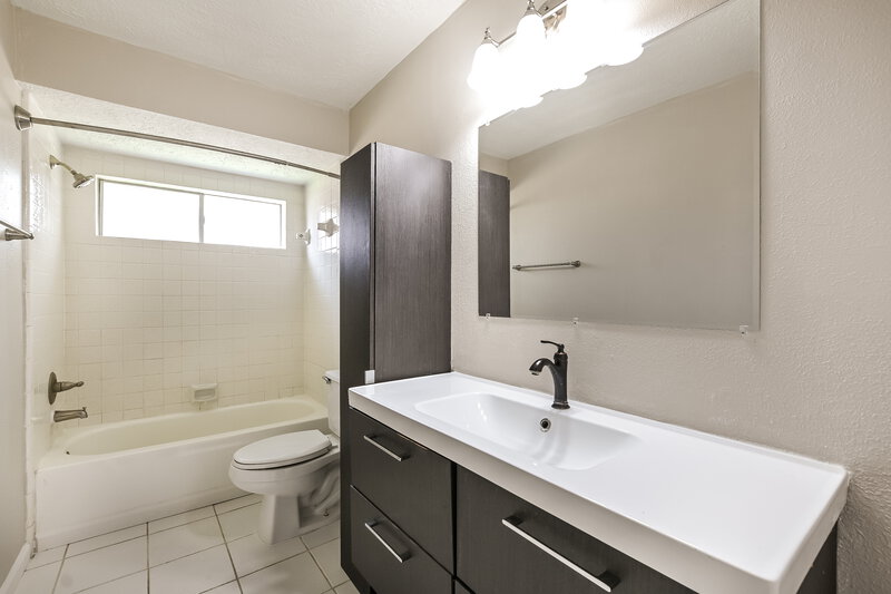 2,260/Mo, 2927 Waterloo Rd Pearland, TX 77581 Misc View 12