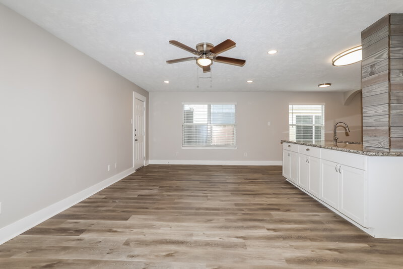 1,775/Mo, 32118 Decker Oaks Dr Pinehurst, TX 77362 Living Room View