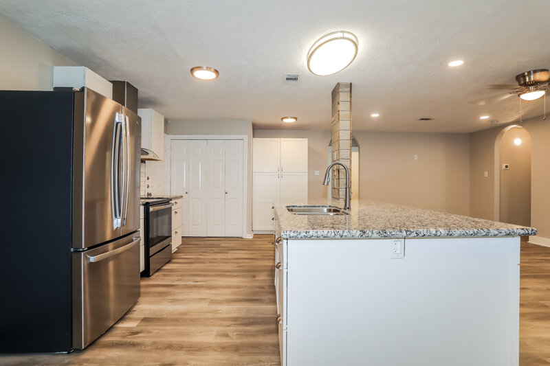 1,775/Mo, 32118 Decker Oaks Dr Pinehurst, TX 77362 Kitchen View