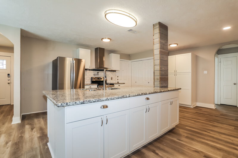 1,775/Mo, 32118 Decker Oaks Dr Pinehurst, TX 77362 Kitchen View 2