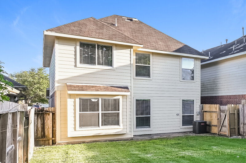 2,235/Mo, 13003 Garlenda Ln Houston, TX 77034 Rear View 2
