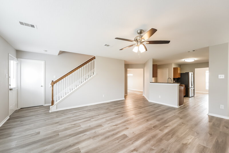 2,220/Mo, 9816 Lace Flower Way Conroe, TX 77385 Living Room View