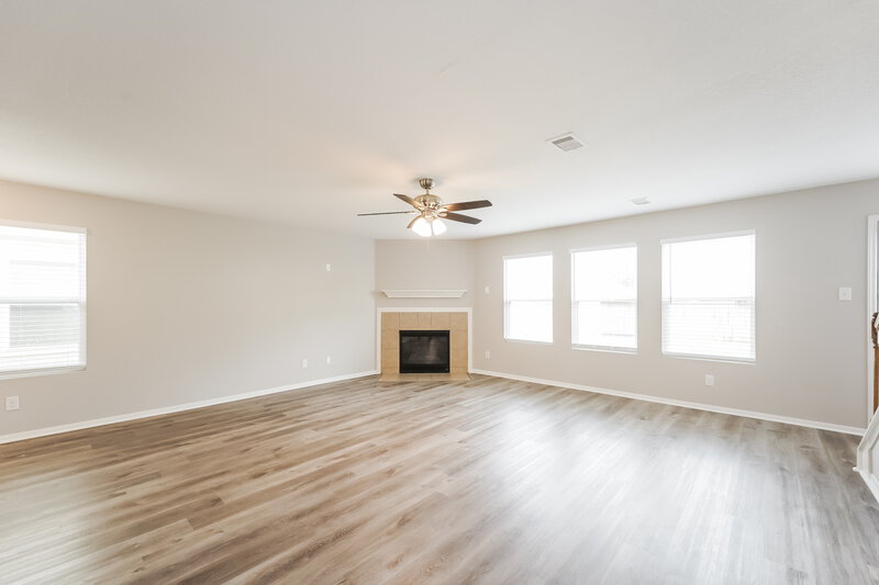 2,220/Mo, 9816 Lace Flower Way Conroe, TX 77385 Living Room View 3