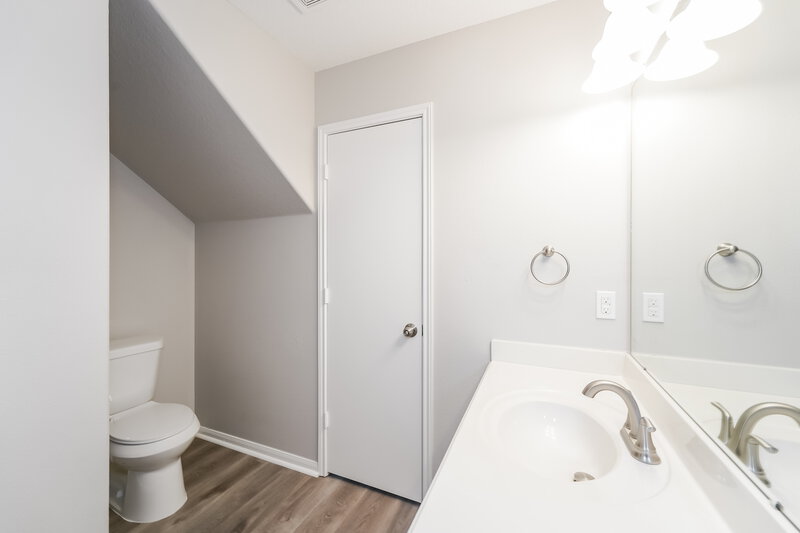 2,220/Mo, 9816 Lace Flower Way Conroe, TX 77385 Bathroom View