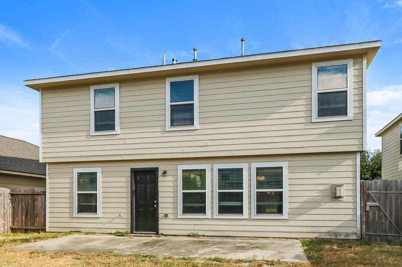 2,185/Mo, 9816 Lace Flower Way Conroe, TX 77385 Rear View