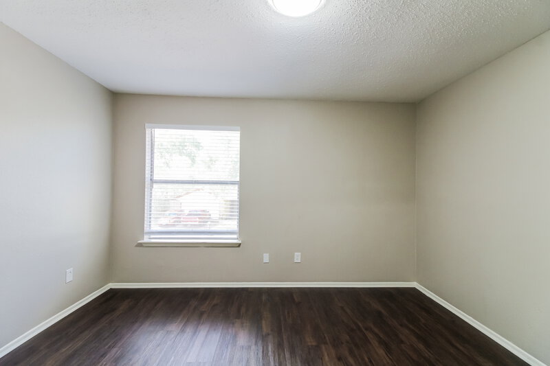 1,740/Mo, 20246 Regents Corner Dr Katy, TX 77449 Main Bedroom View