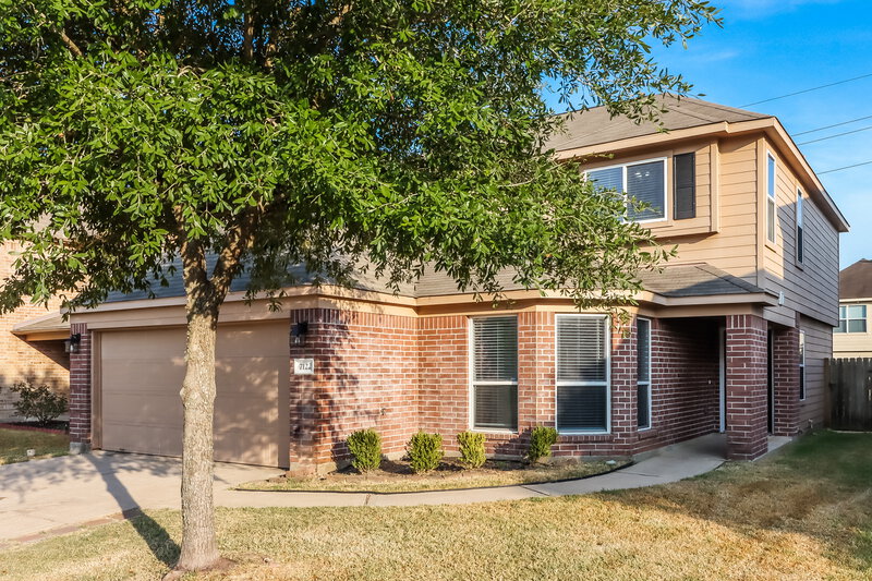 2,120/Mo, 7122 Fox Scene Dr Humble, TX 77338 Front View