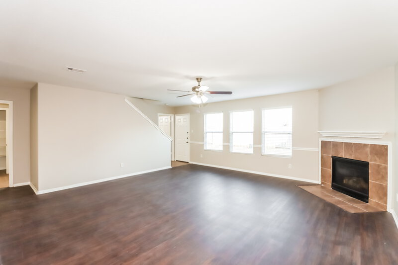 2,120/Mo, 7122 Fox Scene Dr Humble, TX 77338 Living Room View 2