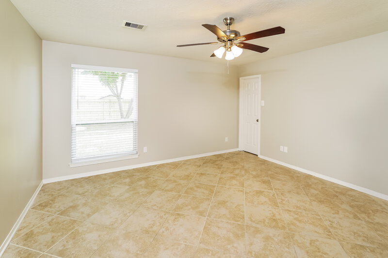 2,095/Mo, 14318 Woodline Dr Houston, TX 77015 Main Bedroom View