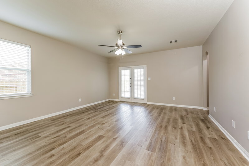 2,095/Mo, 38230 S Lost Creek Blvd Magnolia, TX 77355 Living Room View 2