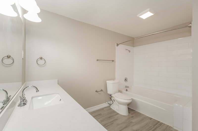 1,815/Mo, 15411 La Loma Dr Houston, TX 77083 Misc View 8