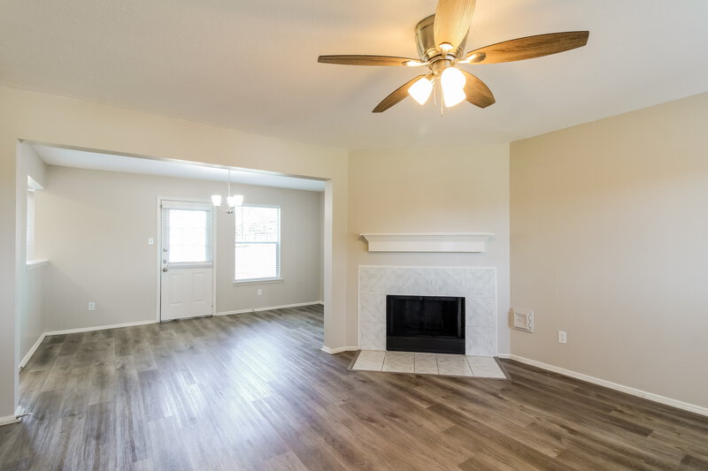 2,045/Mo, 11802 Alex Ln Houston, TX 77071 Living Room View
