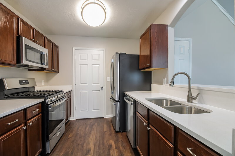 1,860/Mo, 15474 Bammel Oaks Ct Houston, TX 77014 Kitchen View