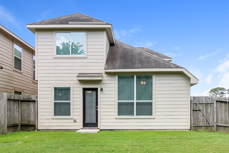 1,860/Mo, 15474 Bammel Oaks Ct Houston, TX 77014 Rear View