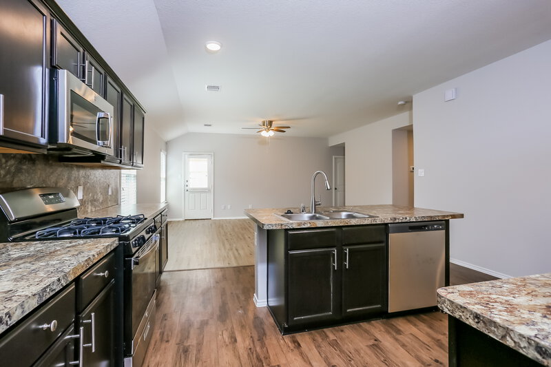 2,155/Mo, 15459 Casita Verde Way Houston, TX 77049 Kitchen View