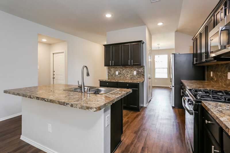 2,155/Mo, 15459 Casita Verde Way Houston, TX 77049 Kitchen View 3