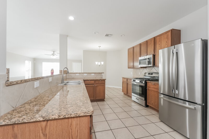 3,020/Mo, 10223 Sulphur Stream Dr Houston, TX 77095 Kitchen View