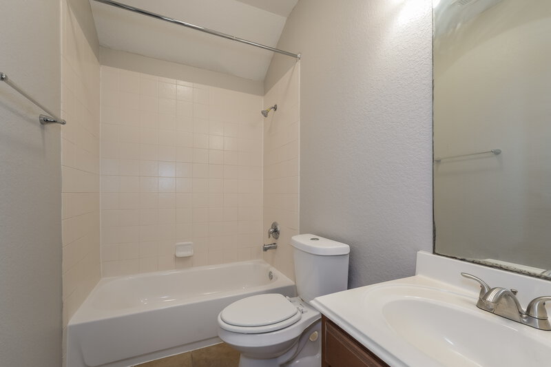 2,320/Mo, 21426 Vineyard Haven Ct Katy, TX 77449 Bathroom View