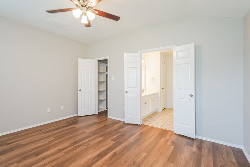 1,865/Mo, 7810 Northfork Hollow Ln Richmond, TX 77407 Main Bedroom View