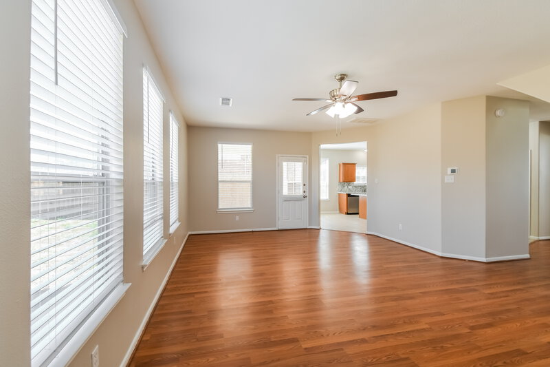 2,110/Mo, 1060 Cabot Cv Dickinson, TX 77539 Living Room View 2