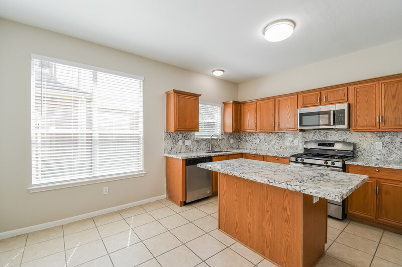 2,110/Mo, 1060 Cabot Cv Dickinson, TX 77539 Breakfast Nook View